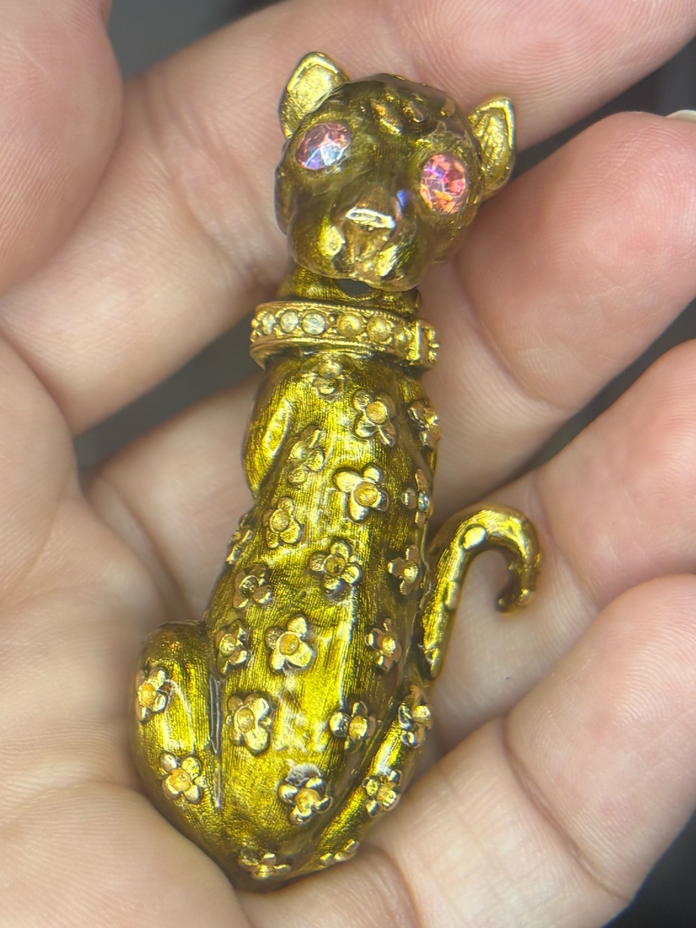 Vintage Hattie Carnegie Cat Brooch Pink Rhinestone Eyes Gold Tone—needs TLC